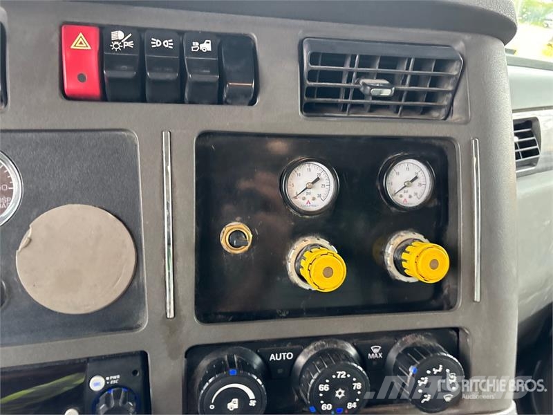 Kenworth T880 6x4 Snow Plow Truck Kommunal-Sonderfahrzeuge