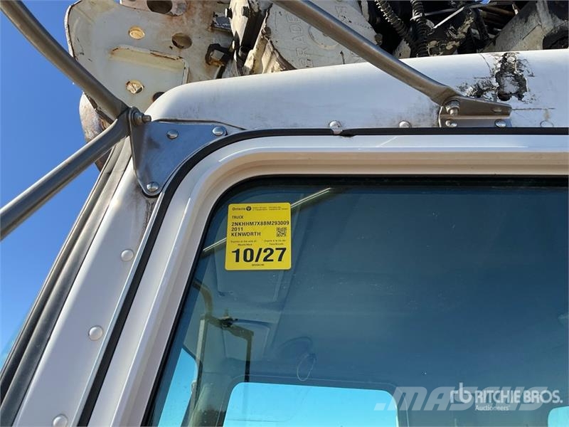Kenworth Telelect Commander C4045 on Kenworth T300 4x2 Digg Fahrzeug mit mobiler Bohranlage