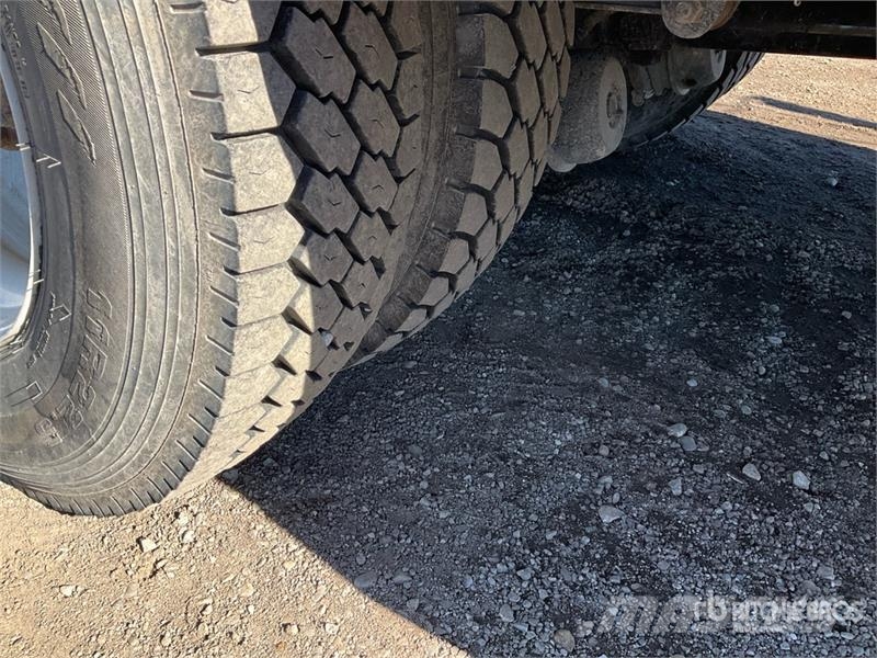 Kenworth Telelect Commander C4045 on Kenworth T300 4x2 Digg Fahrzeug mit mobiler Bohranlage