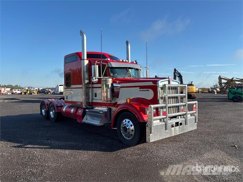 Kenworth W900 Tractor Units