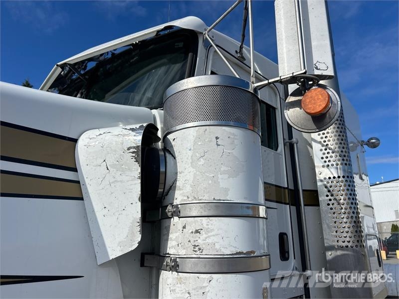 Kenworth W900 Tractor Units