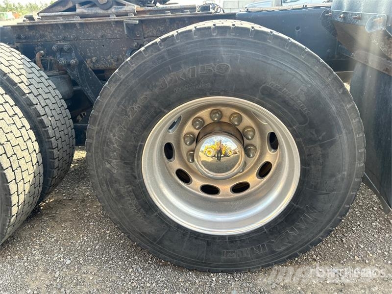 Kenworth W900 Tractor Units