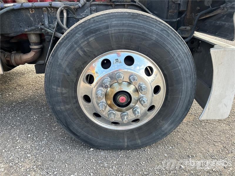 Kenworth W900 Tractor Units