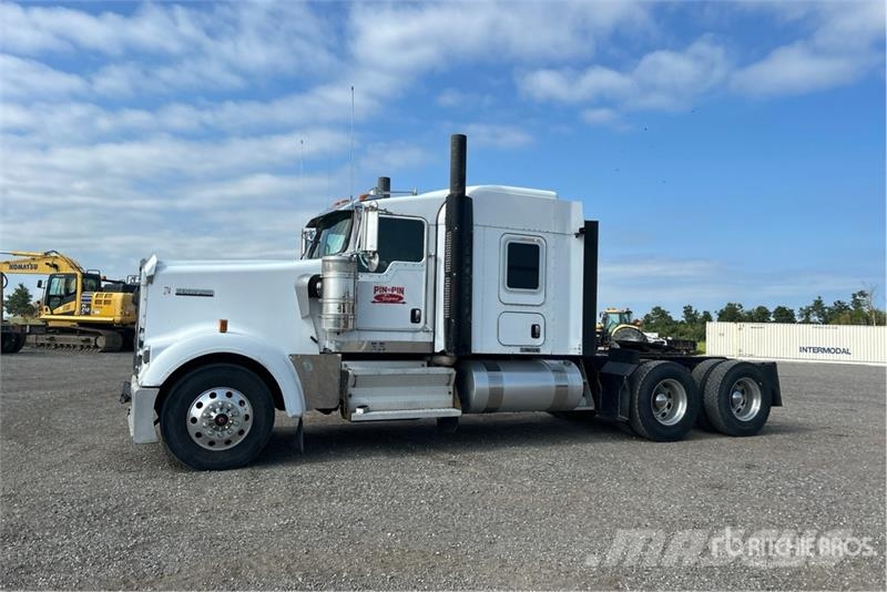 Kenworth W900 Tractor Units