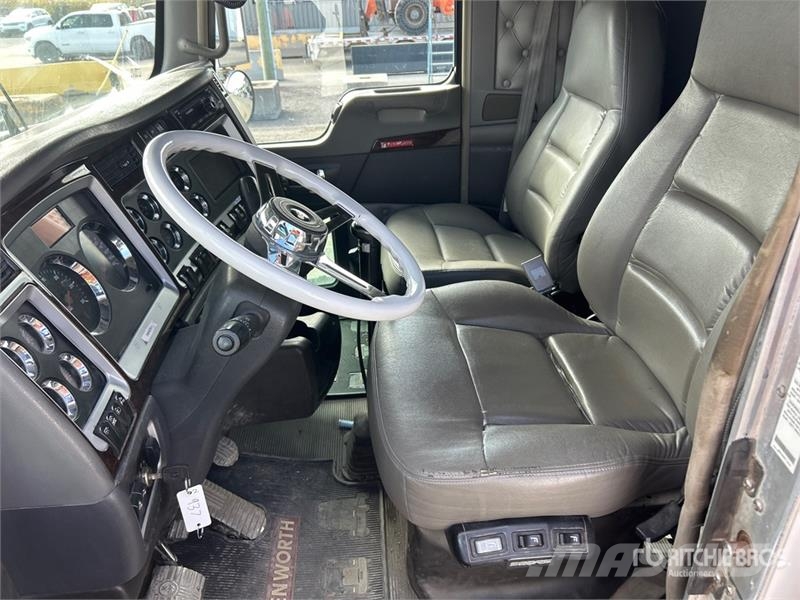 Kenworth W900 Tractor Units