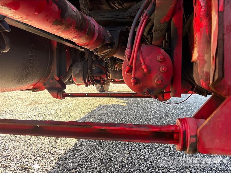 Kenworth W900 Tractor Units