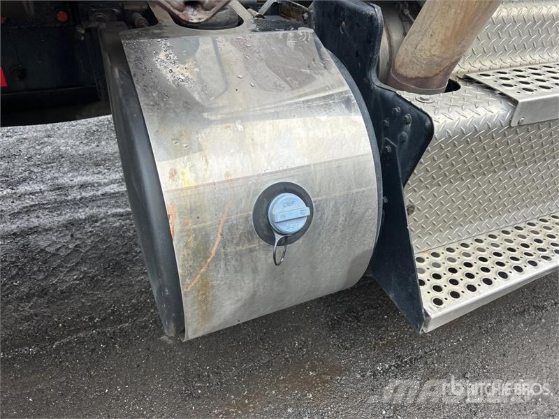 Kenworth W900 Caminhões guindaste