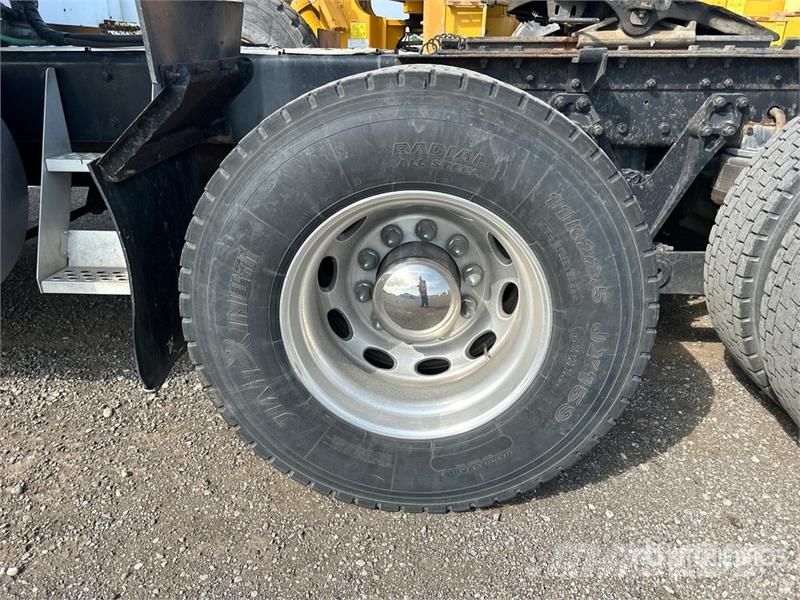 Kenworth W900 Tractor Units