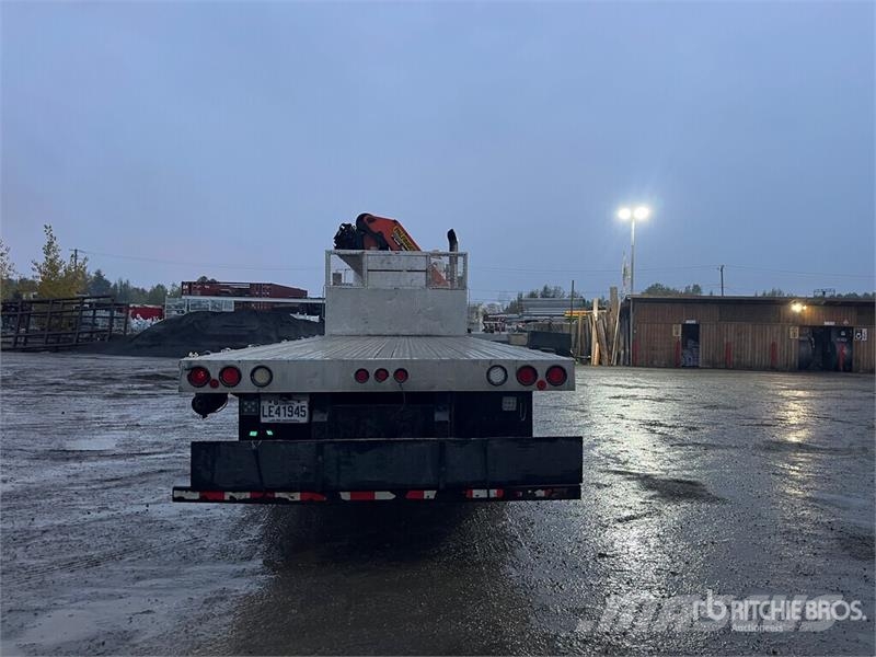Kenworth W900 Автокрани