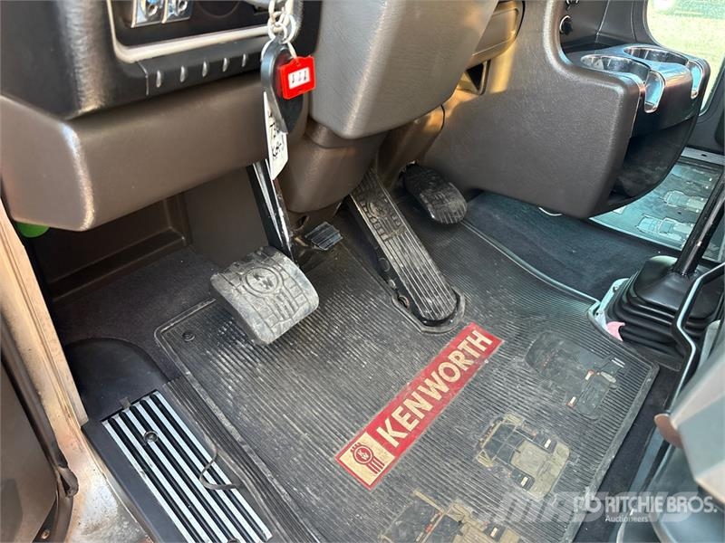 Kenworth W900 Tractor Units