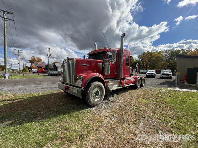 Kenworth W900 وحدات الجر