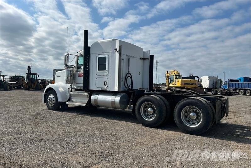 Kenworth W900 Tractor Units