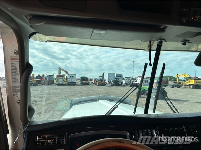 Kenworth W900 Tractor Units