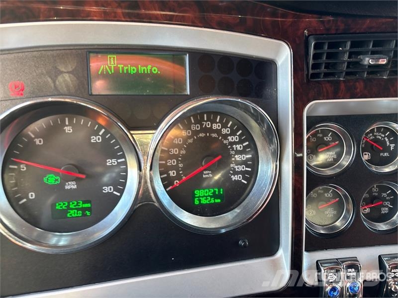 Kenworth W900 Tractor Units