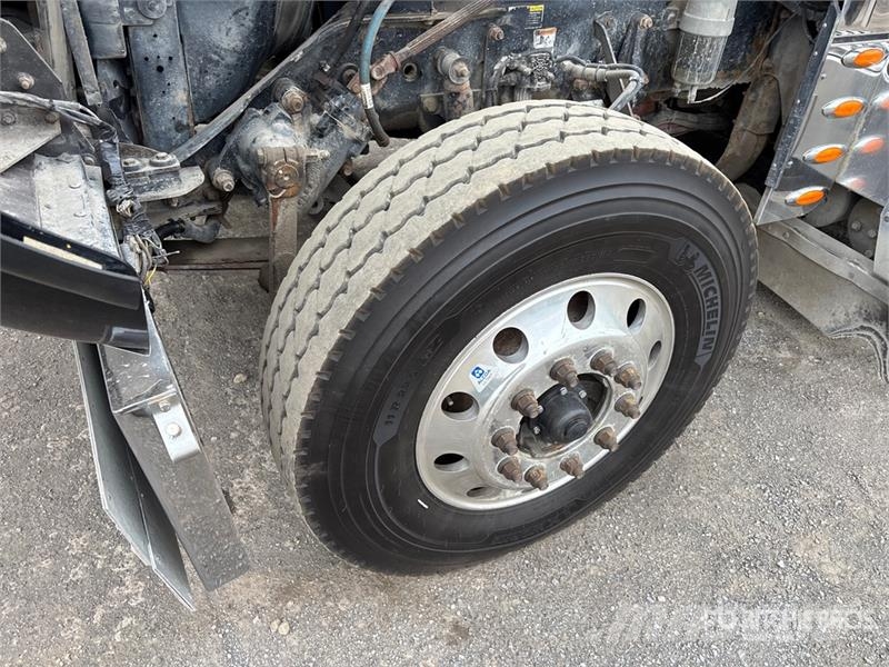 Kenworth W900L Tractores (camiões)
