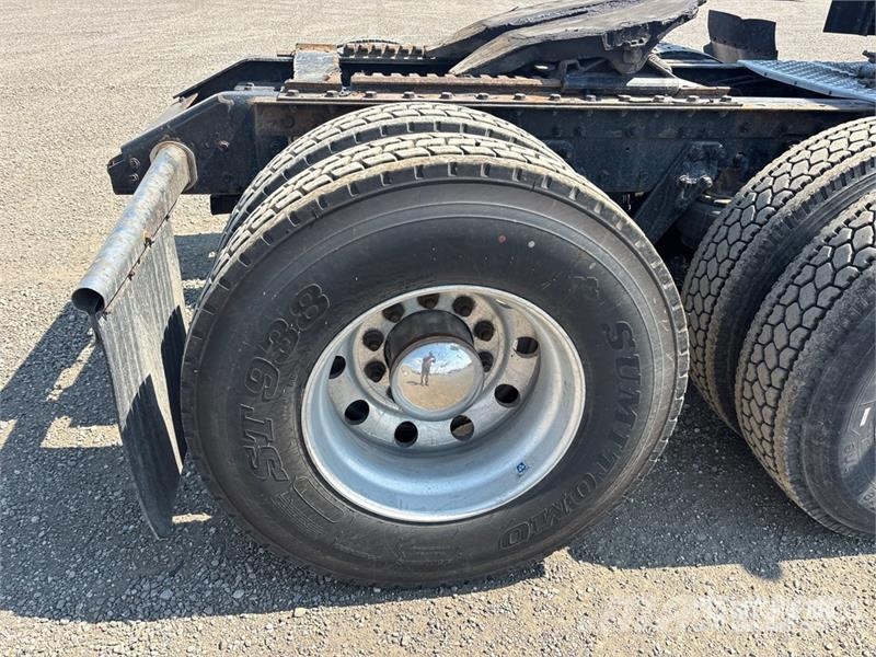 Kenworth W900L Tractor Units