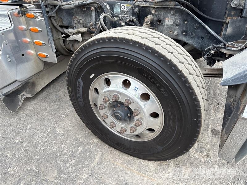 Kenworth W900L Tractores (camiões)
