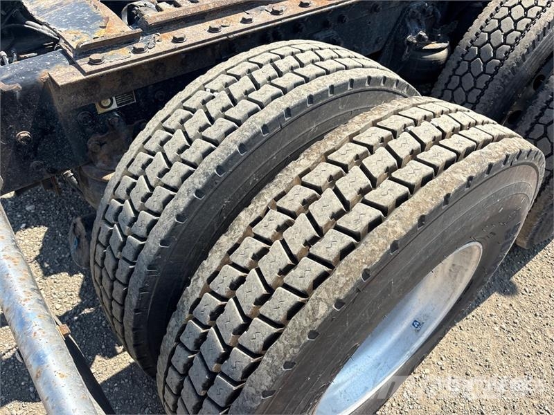 Kenworth W900L Tractor Units