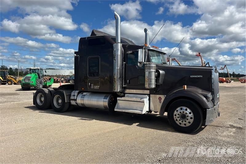 Kenworth W900L Tractor Units