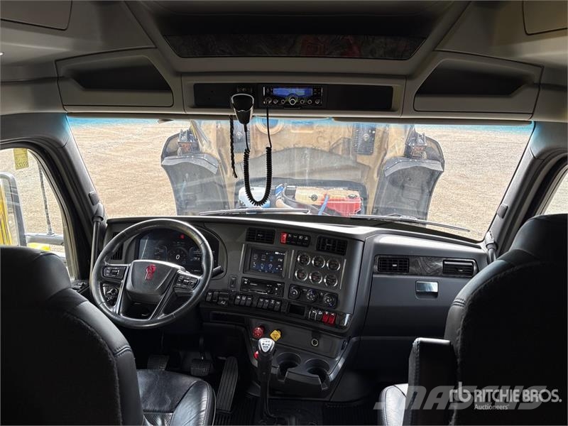 Kenworth W990 6x4 T/A Sleeper Truck Tractor Traktorske jedinice