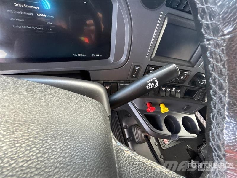 Kenworth W990 6x4 T/A Sleeper Truck Tractor Trekkers