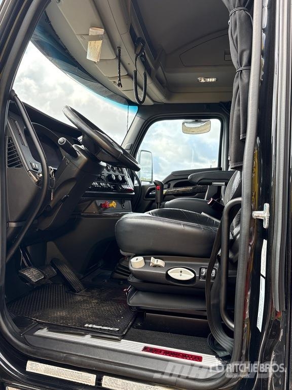 Kenworth W990 6x4 T/A Sleeper Truck Tractor Traktorske jedinice