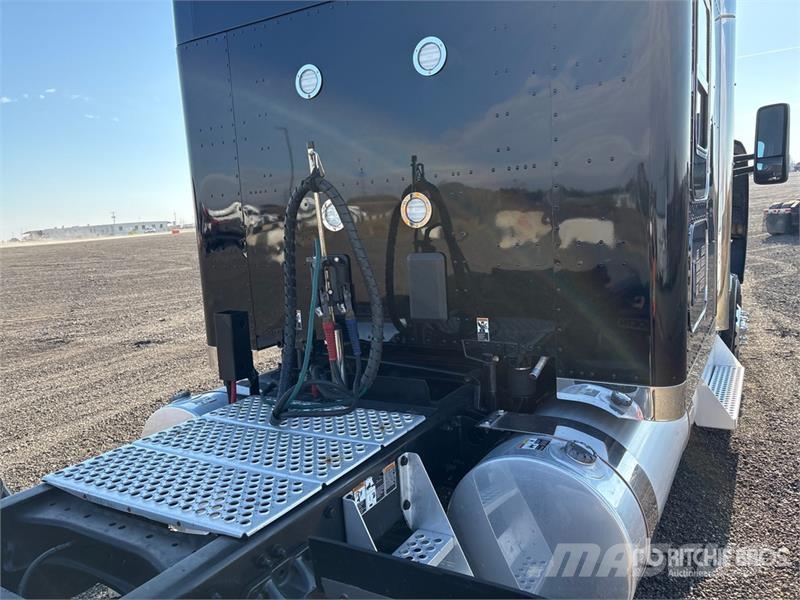 Kenworth W990 6x4 T/A Sleeper Truck Tractor Sattelzugmaschinen