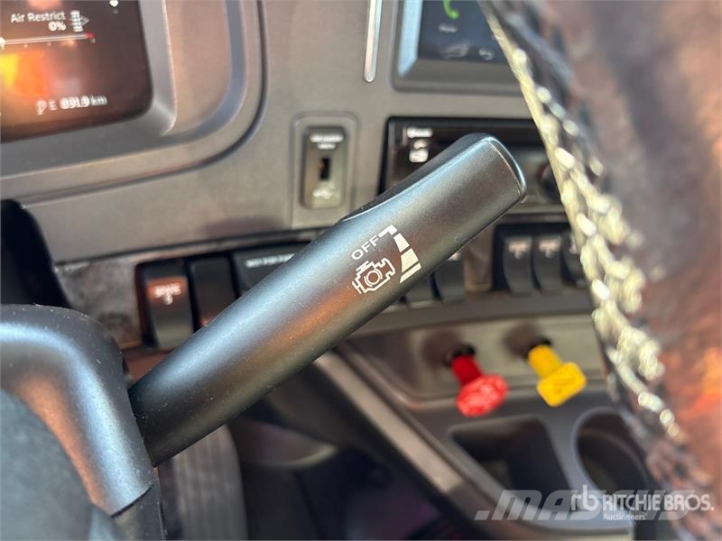 Kenworth W990 6x4 T/A Sleeper Truck Tractor Sattelzugmaschinen