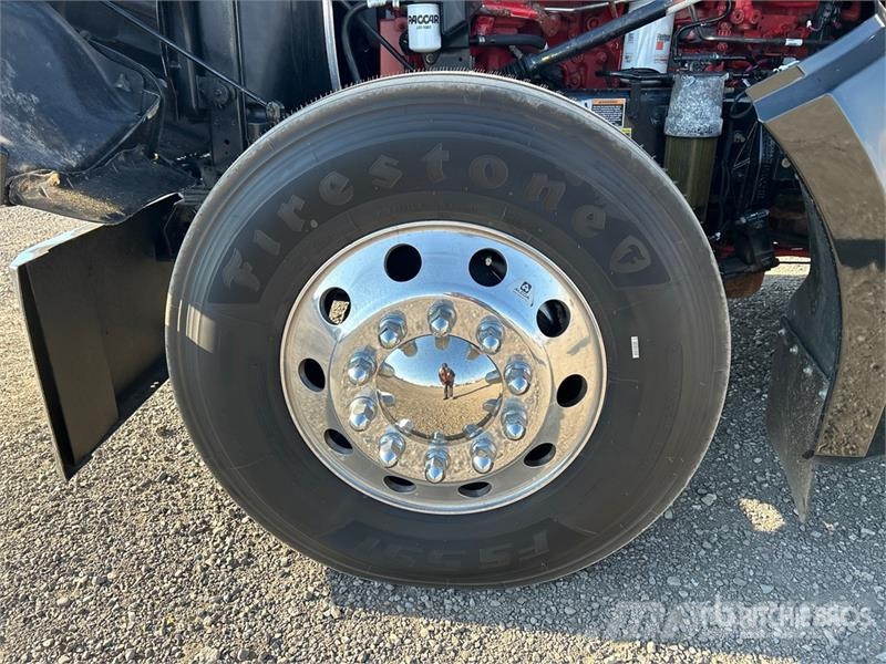 Kenworth W990 6x4 T/A Sleeper Truck Tractor Cabezas tractoras