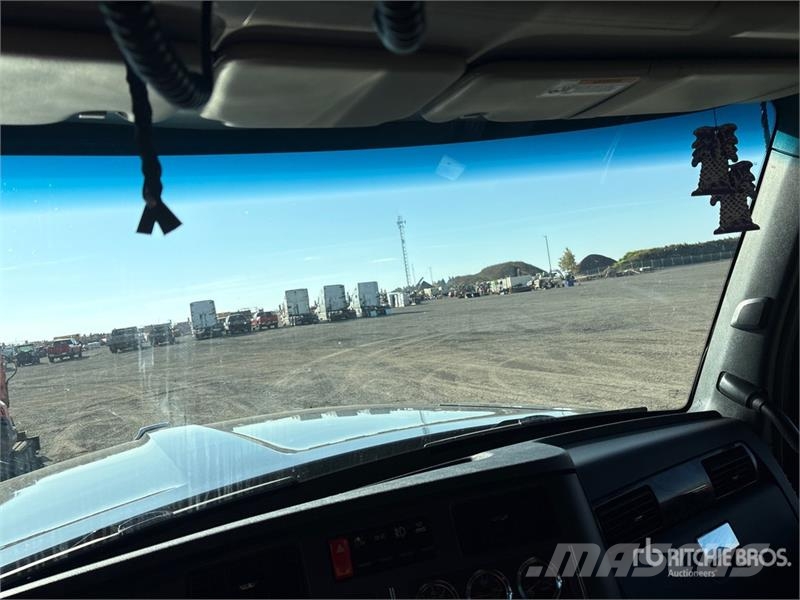 Kenworth W990 6x4 T/A Sleeper Truck Tractor Sattelzugmaschinen