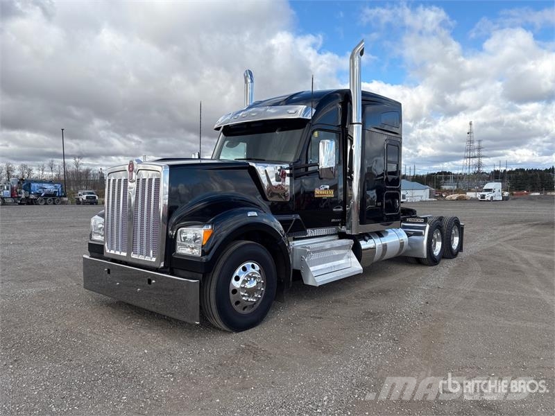 Kenworth W990 6x4 T/A Sleeper Truck Tractor Traktorske jedinice
