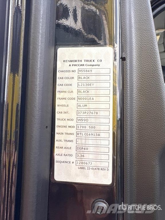 Kenworth W990 6x4 T/A Sleeper Truck Tractor Traktorske jedinice