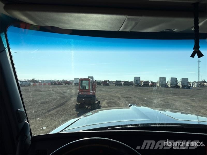 Kenworth W990 6x4 T/A Sleeper Truck Tractor Sattelzugmaschinen