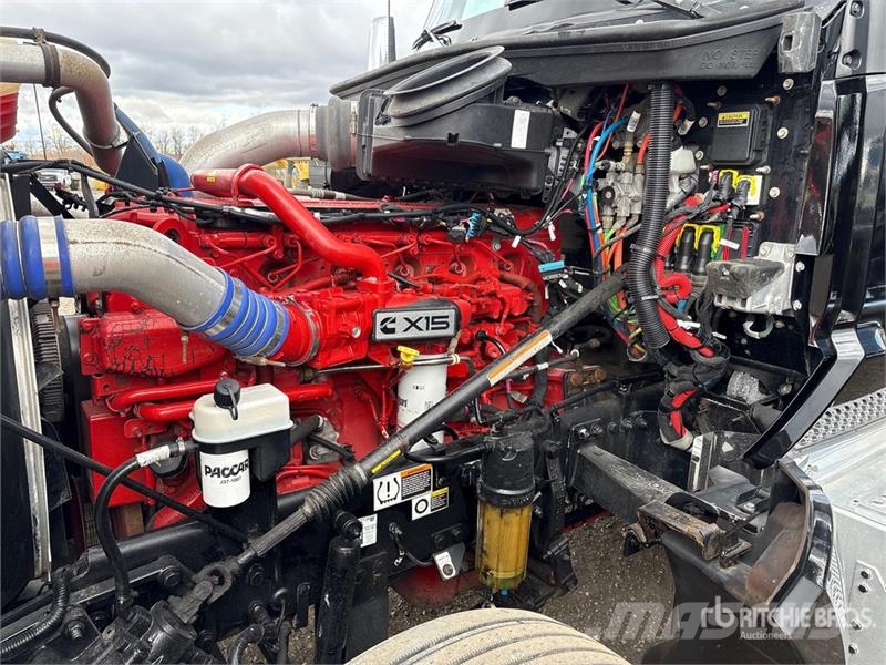 Kenworth W990 6x4 W990 T/A Sleeper Truck Tractor Trekkers