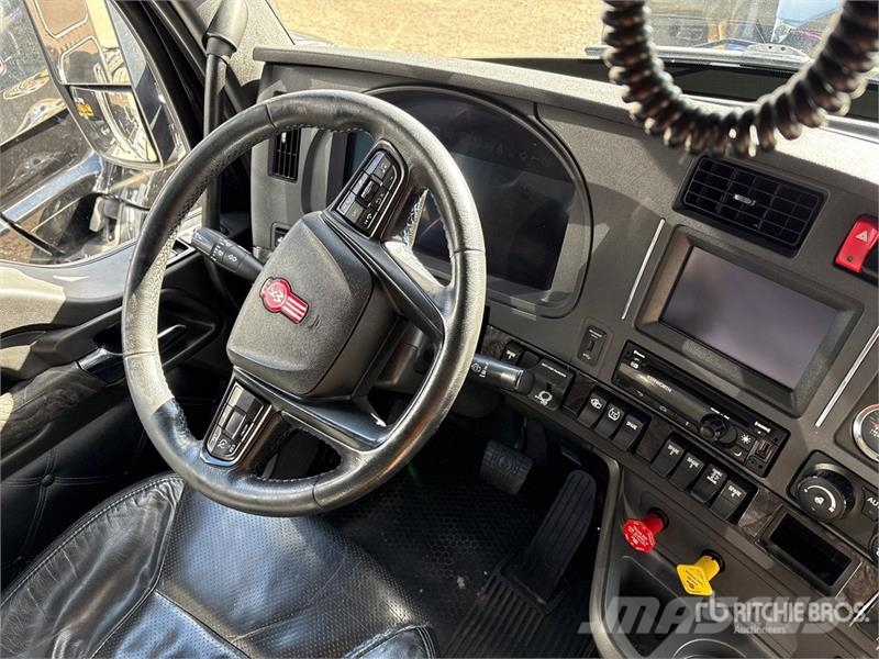 Kenworth W990 6x4 W990 T/A Sleeper Truck Tractor Trekkers