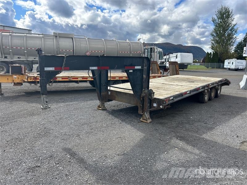 Kerr B24F 24 ft Tri/A Gooseneck Equipment Trailer Járműszállító pótkocsik