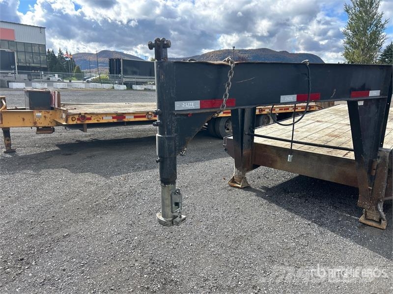 Kerr B24F 24 ft Tri/A Gooseneck Equipment Trailer Járműszállító pótkocsik