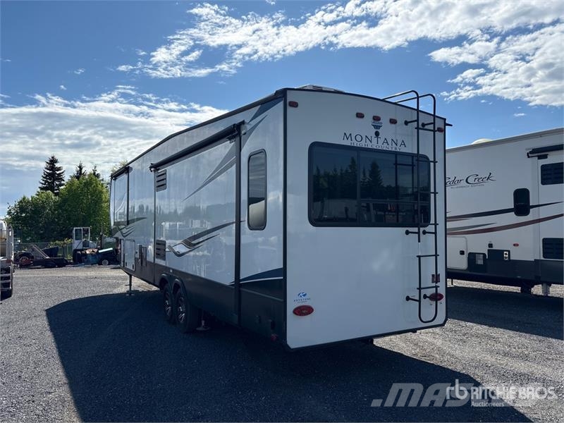 Keystone RV Montana 331RL 38 ft T/A Travel Trailer Otros remolques
