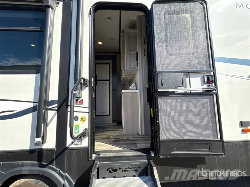 Keystone RV Montana 331RL 38 ft T/A Travel Trailer Otros remolques