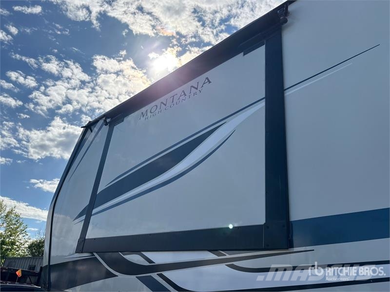 Keystone RV Montana 331RL 38 ft T/A Travel Trailer Otros remolques