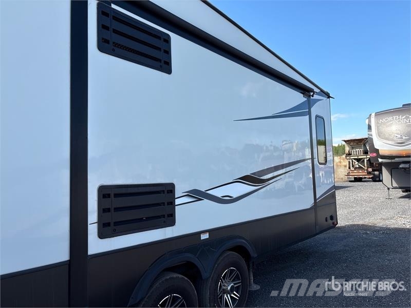 Keystone RV Montana 331RL 38 ft T/A Travel Trailer Otros remolques