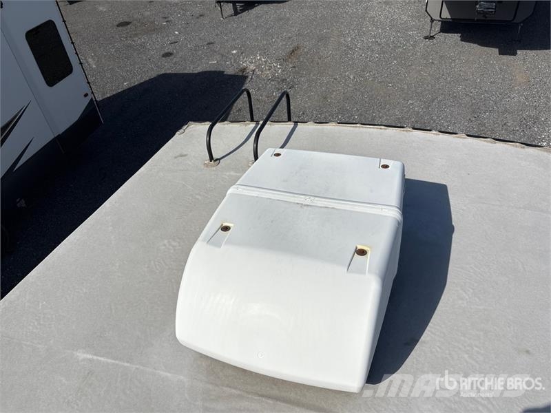 Keystone RV Montana 331RL 38 ft T/A Travel Trailer Otros remolques
