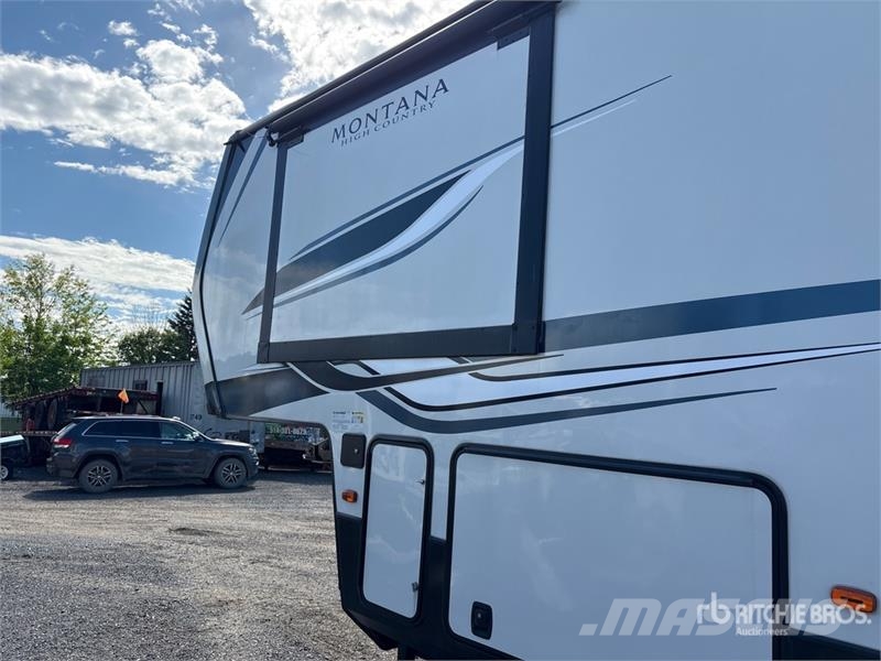 Keystone RV Montana 331RL 38 ft T/A Travel Trailer Otros remolques