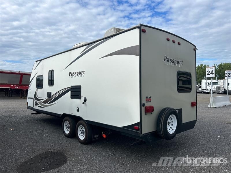 Keystone Ultra Lite 22 ft T/A Travel Trailer Други ремаркета