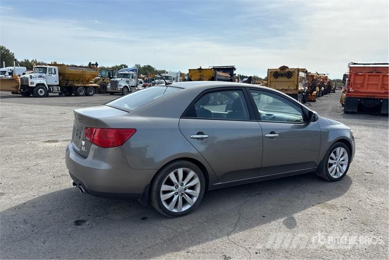 Kia Forte Henkilöautot