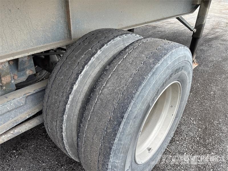 King 27 ft T/A End Dump Trailer Bañera