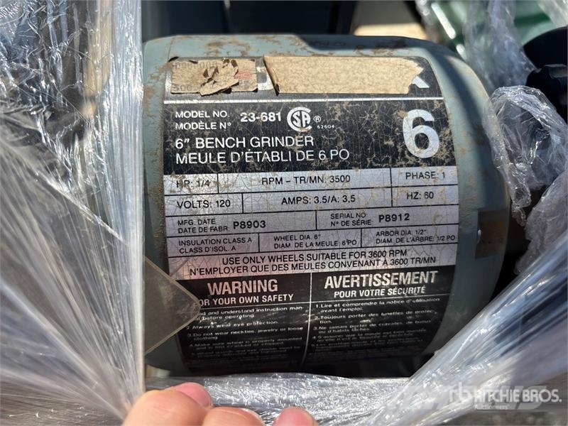King Canada KC-1401FX Band Saw معدات البناء - غير ذلك