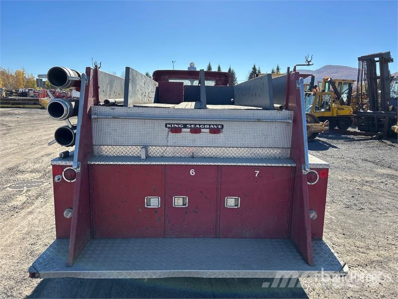 King Seagrave 4x2 Extended Cab Fire Truck Brandbilar