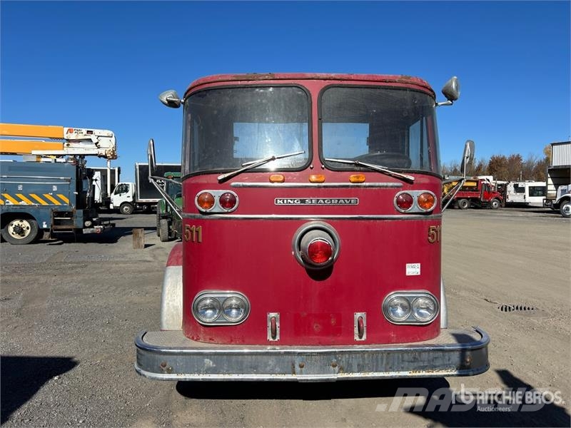King Seagrave 4x2 Extended Cab Fire Truck Brandbilar