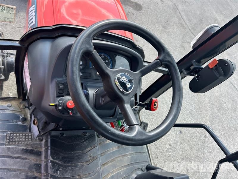Kioti CX2510 4WD Utility Tractor Kompakte traktorer